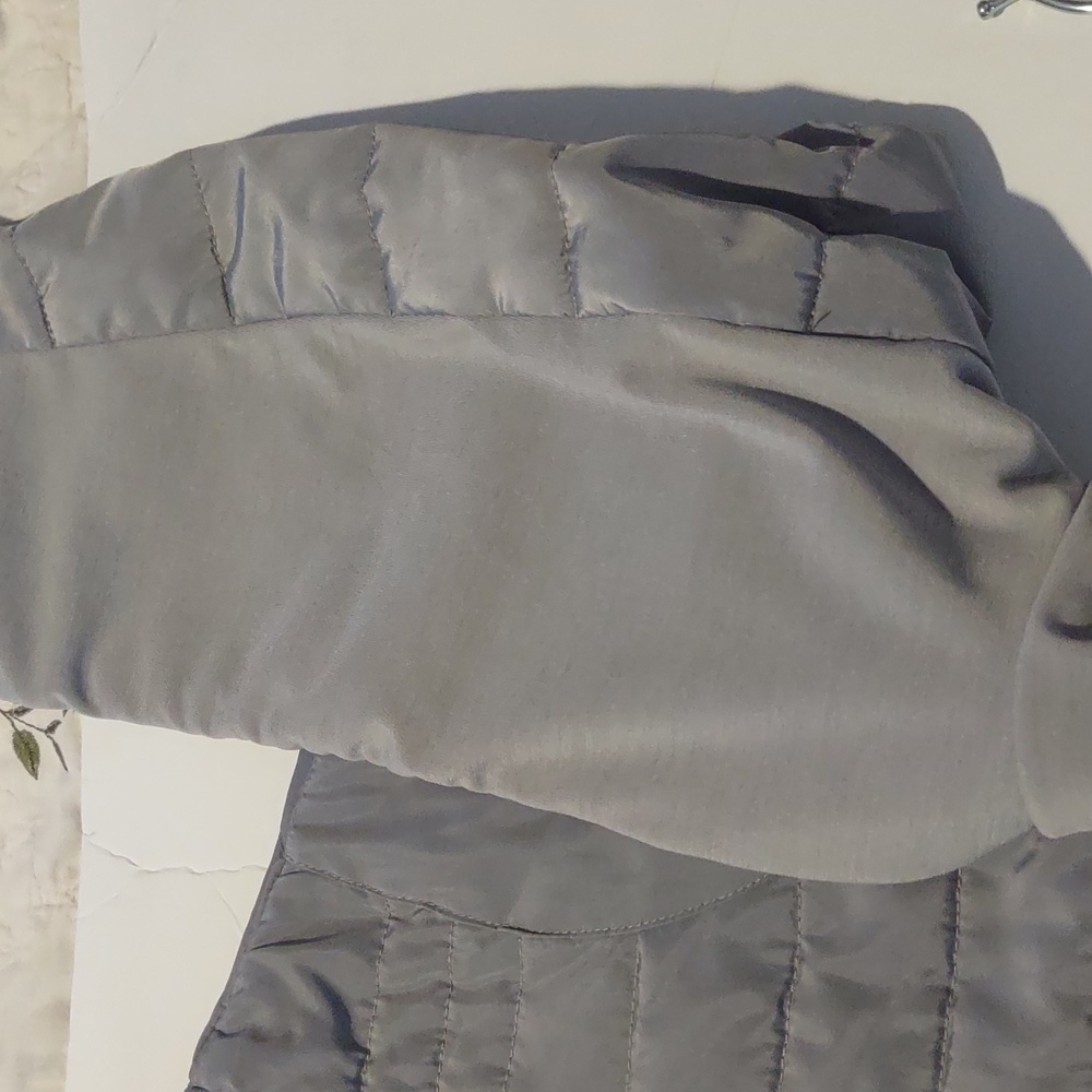 Gray Puffer Jacket - image 5